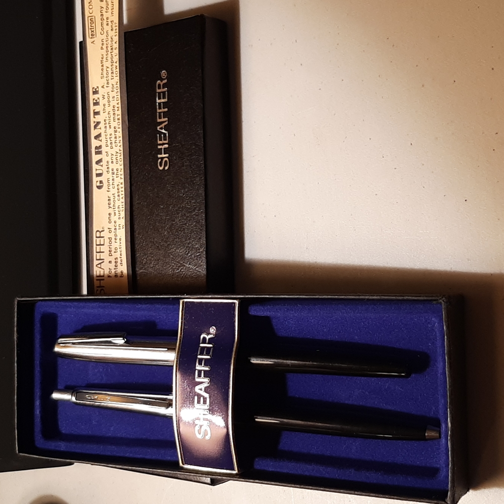 Sheaffer Ball Point Pen & Felt Tip Pen Vintage Set
